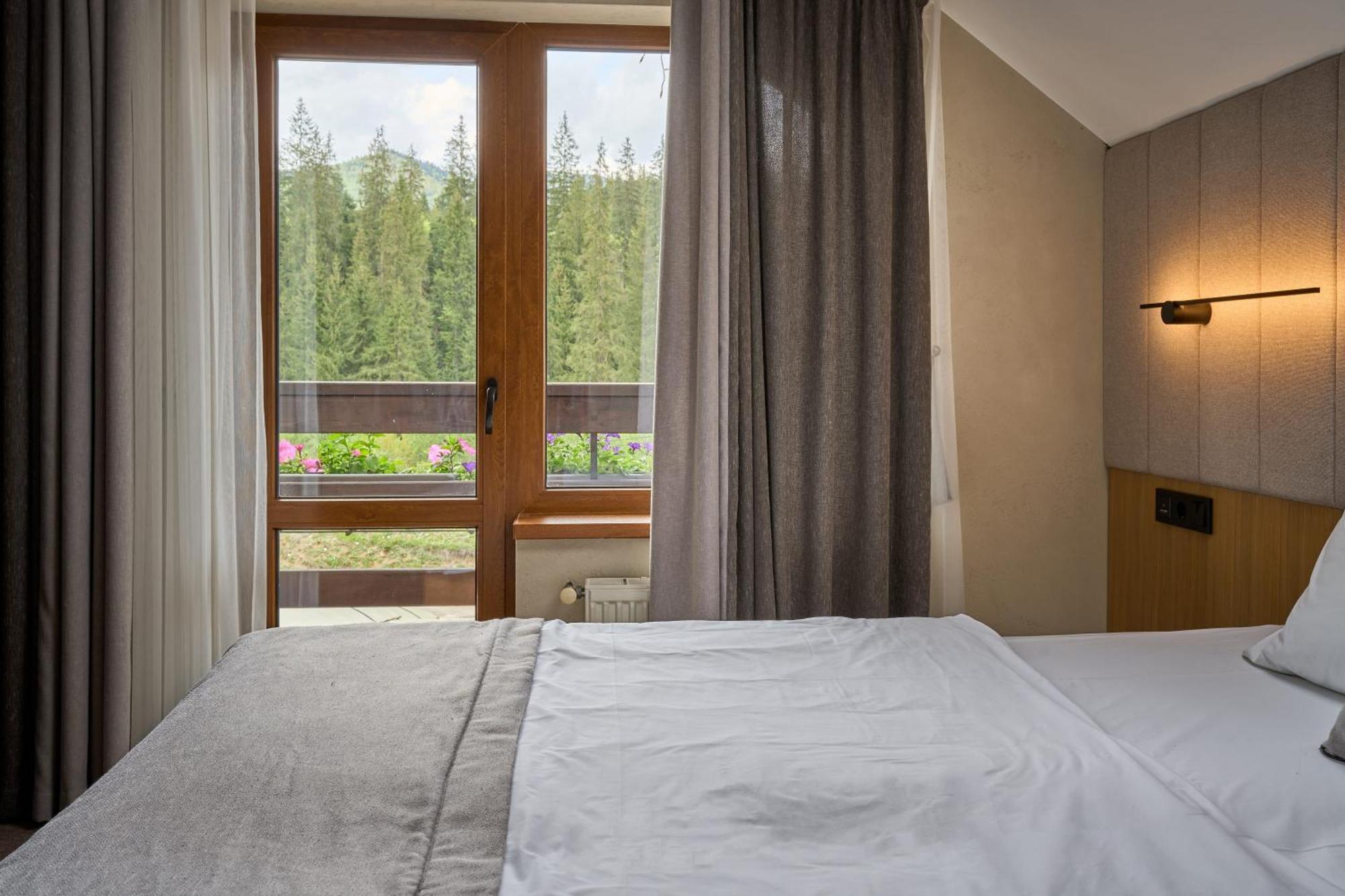 Hotel Vedmezhyi Dvir Bukoveľ Exteriér fotografie
